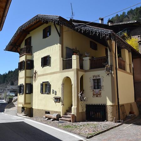 B&B La Tana Dell'Orso - Die Baerenhoehle Castello-Molina di Fiemme Exterior foto