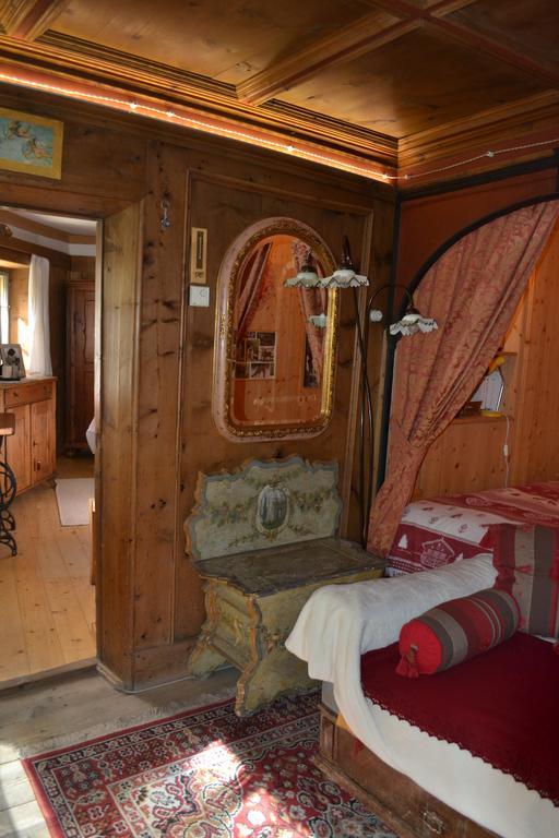 B&B La Tana Dell'Orso - Die Baerenhoehle Castello-Molina di Fiemme Cameră foto