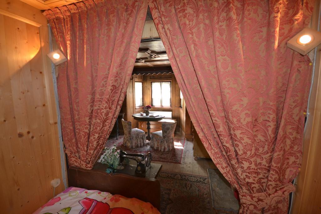 B&B La Tana Dell'Orso - Die Baerenhoehle Castello-Molina di Fiemme Cameră foto