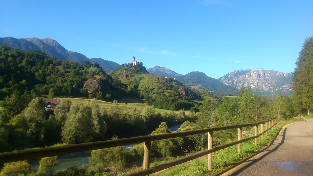 B&B La Tana Dell'Orso - Die Baerenhoehle Castello-Molina di Fiemme Exterior foto